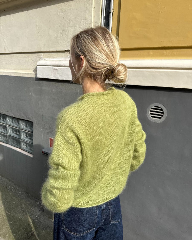 Closeup af hvid Cloud Blouse