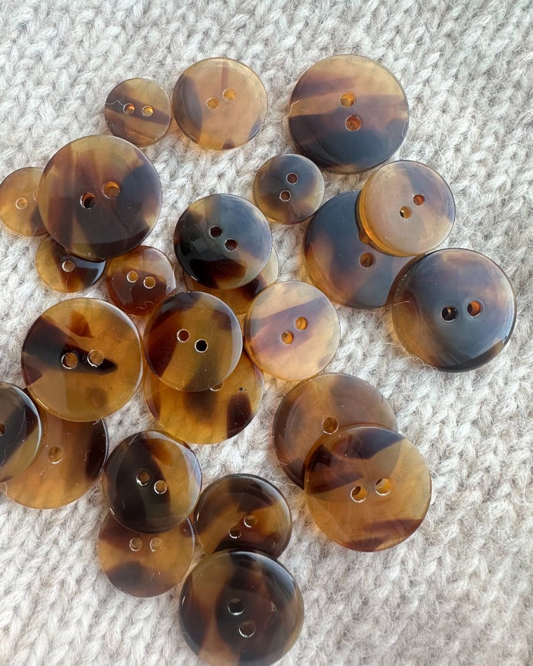 2-hole galalith buttons Ø20 mm - Dark brown - 8 pcs
