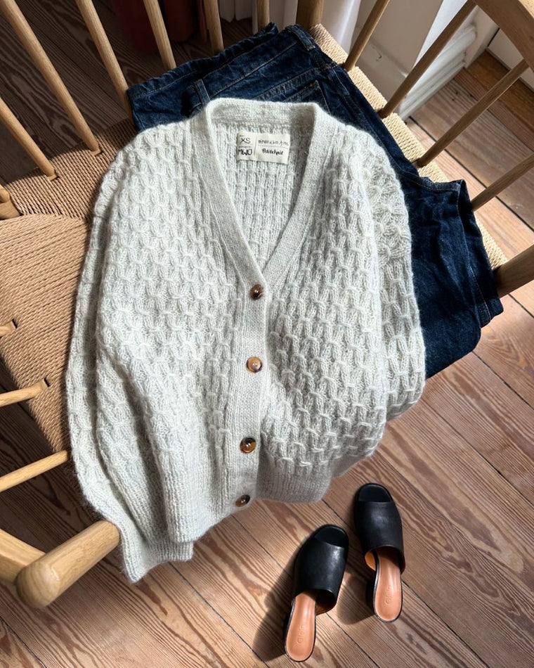 Detaljebillede af grå Jenny Jacket V-neck