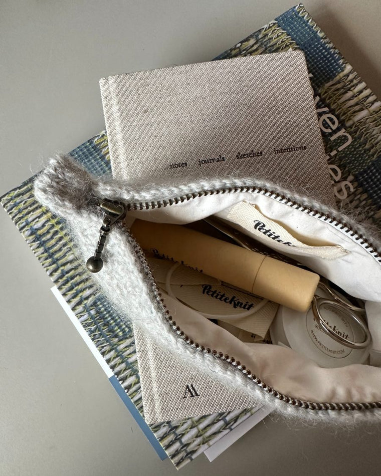 Hvid honey clutch med lynlås 17 cm i perlemor