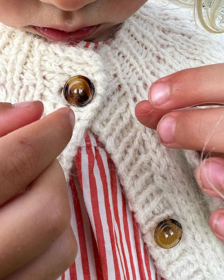 Bunke af galalit knapper på Ø 15 mm