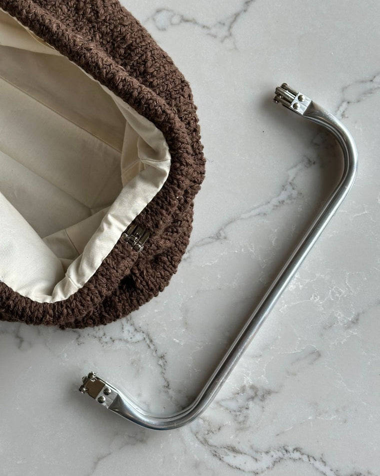 Frame for large clutch